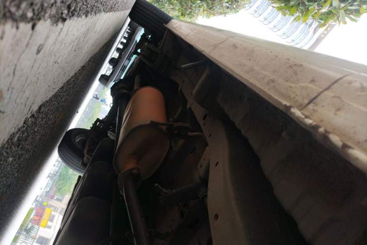 Used FORTHING Lingzhi 2019 M5L 1.6L 7-Seater Standard Model China VI Chassis Front Right