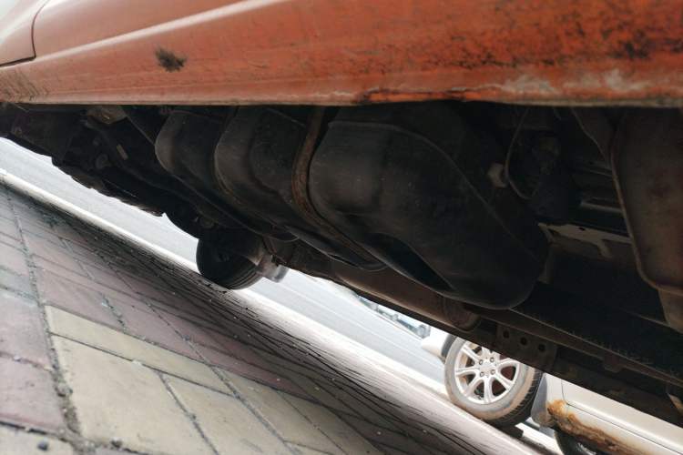 Used FORTHING Lingzhi 2019 V3 1.6L 2-Seat Standard Model China VI Chassis Rear Left