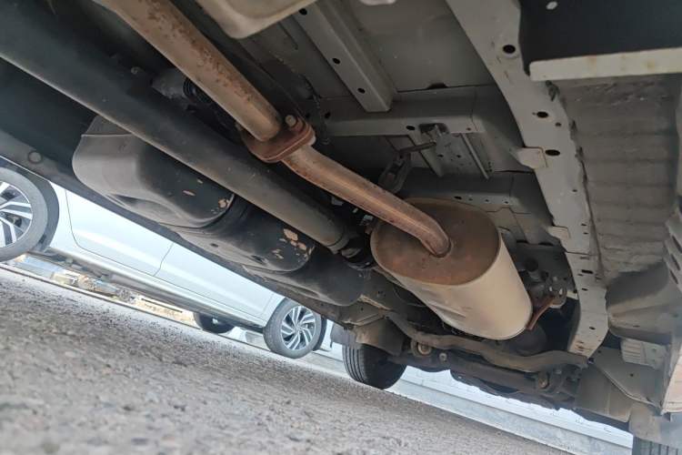 Used FORTHING Lingzhi 2019 V3 1.6L 2-Seat Standard Model China VI Chassis Rear Right