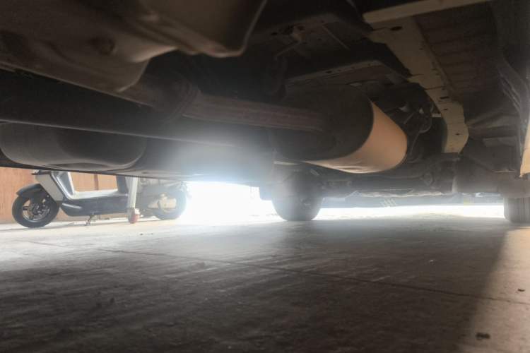 Used FORTHING Lingzhi 2019 V3 1.6L 2-Seat Standard Model China VI Chassis Rear Right