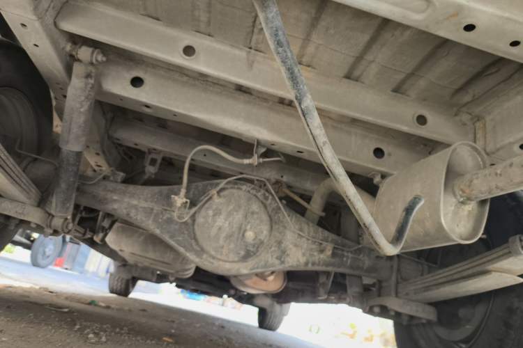 Used FORTHING Lingzhi 2019 V3 1.6L 2-Seat Standard Model China VI Chassis Rear