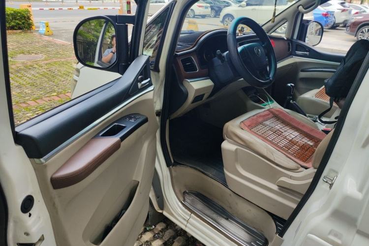 Used FORTHING Lingzhi 2019 M5L 1.6L 7-Seater Luxury Model China VI Standard Driver Seat