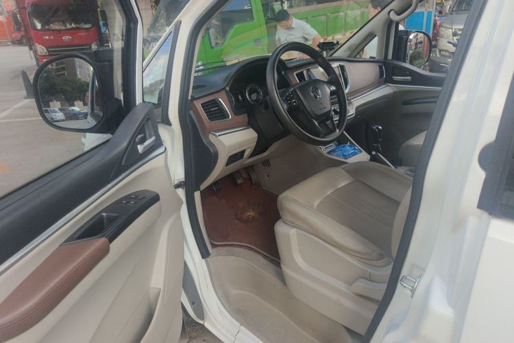Used FORTHING Lingzhi 2019 M5L 1.6L 7-Seater Luxury Model China VI Standard Driver Seat