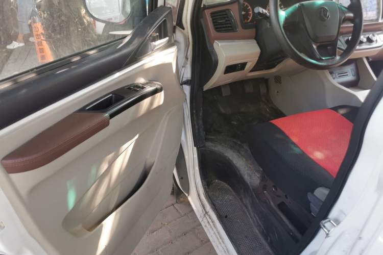 Used FORTHING Lingzhi 2019 V3 1.6L 2-Seat Standard Model China VI Driver Seat