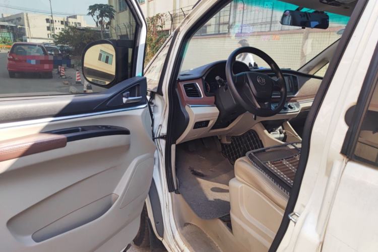 Used FORTHING Lingzhi 2019 M5L 1.6L 7-Seater Luxury Model China VI Standard Driver Seat