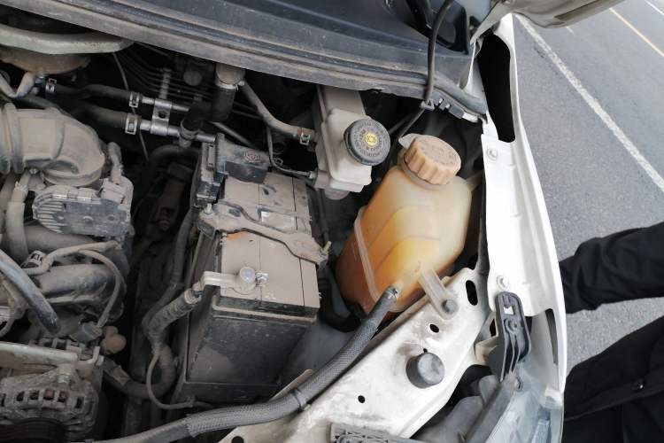 Used FORTHING Lingzhi  Engine Bay Left