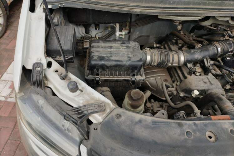 Used FORTHING Lingzhi 2019 V3 1.6L 2-Seat Standard Model China VI Engine Bay Right