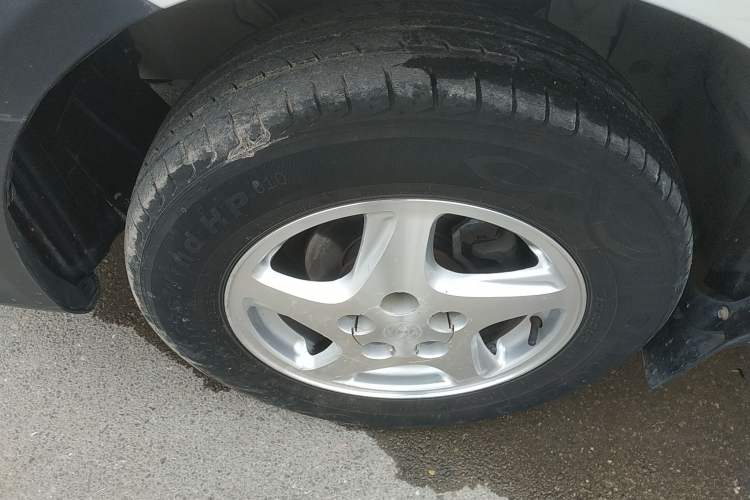 Used FORTHING Lingzhi 2019 V3 1.6L 2-Seat Logistics Version Exterior 3