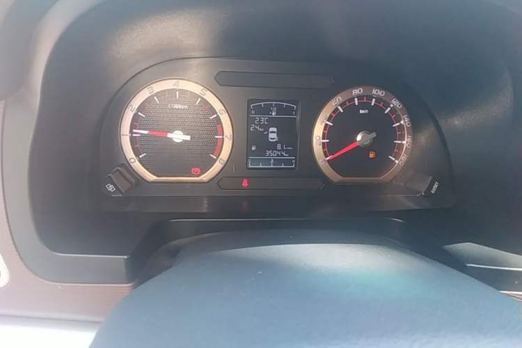 Used FORTHING Lingzhi 2019 M5L 1.6L 7-Seater Standard Model China VI Instrument Cluster