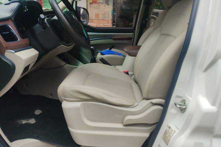 Used FORTHING Lingzhi 2019 M5L 1.6L 7-Seater Luxury Model China VI Standard Left Front Seat