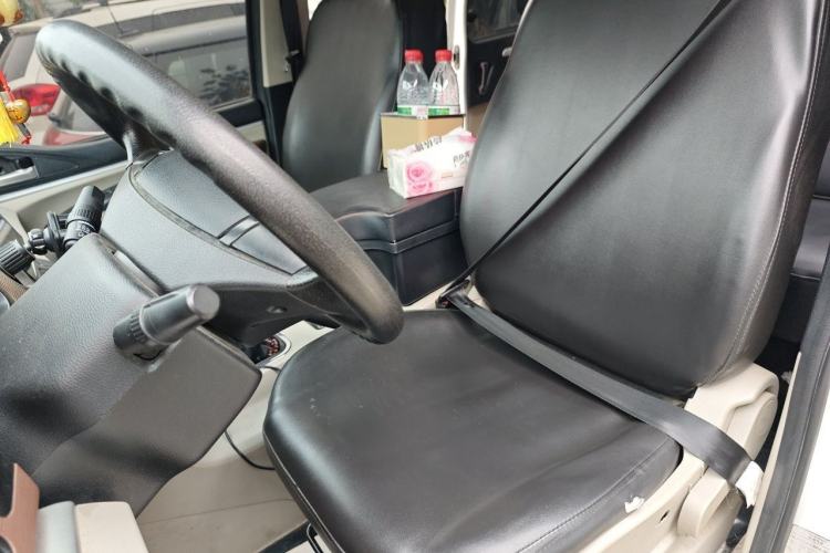 Used FORTHING Lingzhi 2019 Facelifted M5L 1.6L 9-Seater Base Model China VI Standard Left Front Seat