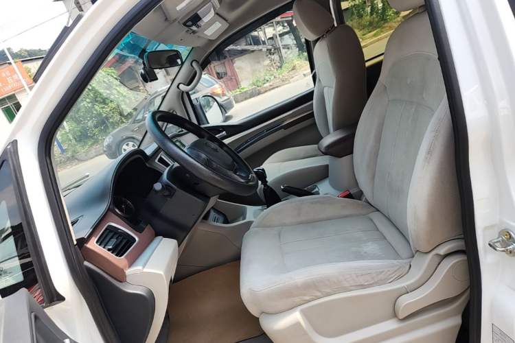 Used FORTHING Lingzhi 2019 M5L 2.0L 7-Seater Comfort Model Left Front Seat