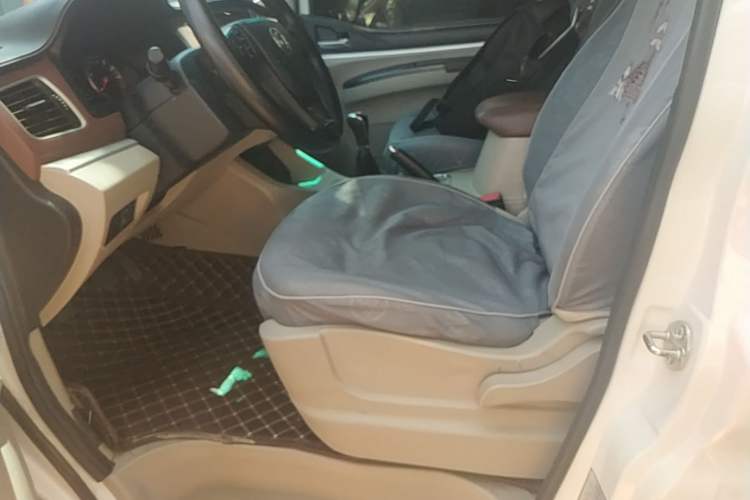 Used FORTHING Lingzhi 2019 M5L 1.6L 7-Seater Standard Model China VI Left Front Seat