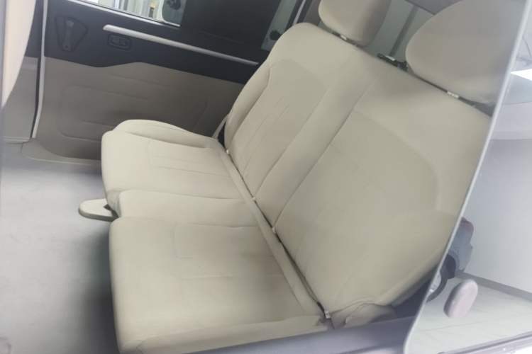 Used FORTHING Lingzhi 2019 M5L 1.6L 7-Seater Base Model China VI Standard Left Rear Seat