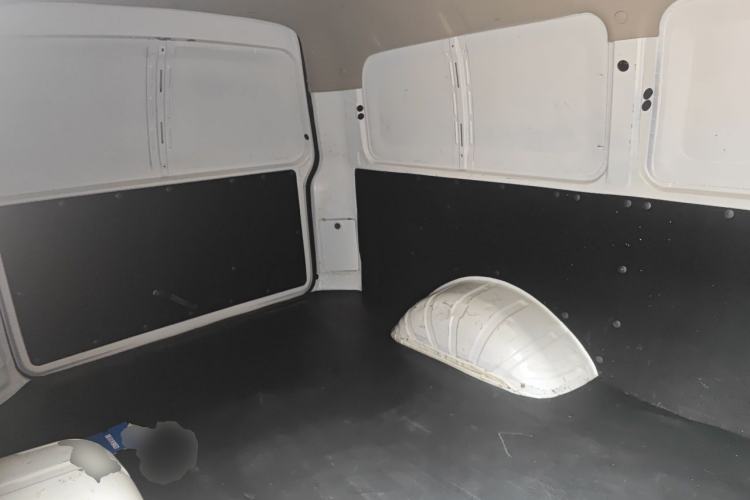 Used FORTHING Lingzhi 2019 V3 1.6L 2-Seat Standard Model China VI Left Rear Seat