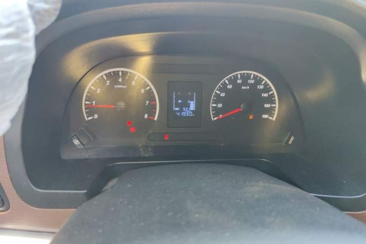 Used FORTHING Lingzhi 2019 V3 1.6L 2-Seat Standard Model China VI Odometer Close Up