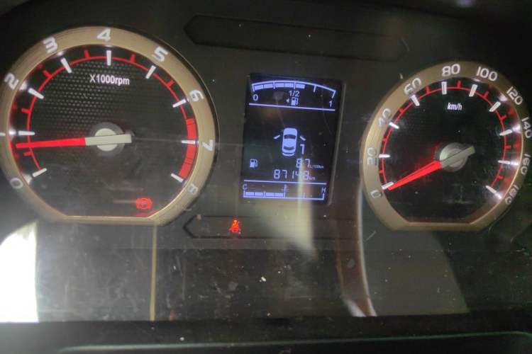 Used FORTHING Lingzhi 2019 V3 1.6L 2-Seat Standard Model China VI Odometer Close Up