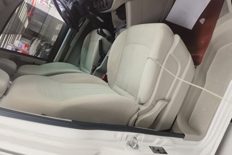 Used FORTHING Lingzhi 2019 M5L 1.6L 7-Seater Base Model China VI Standard Right Front Seat