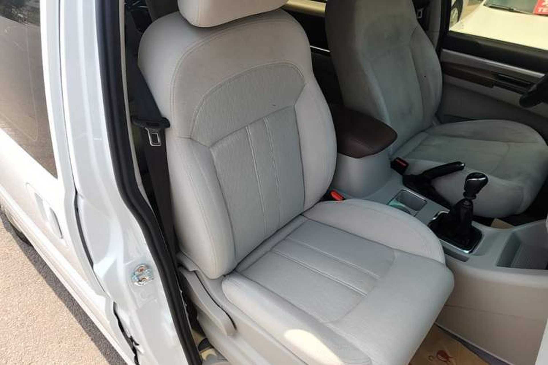 Used FORTHING Lingzhi 2019 M5L 2.0L 7-Seater Comfort Model Right Front Seat