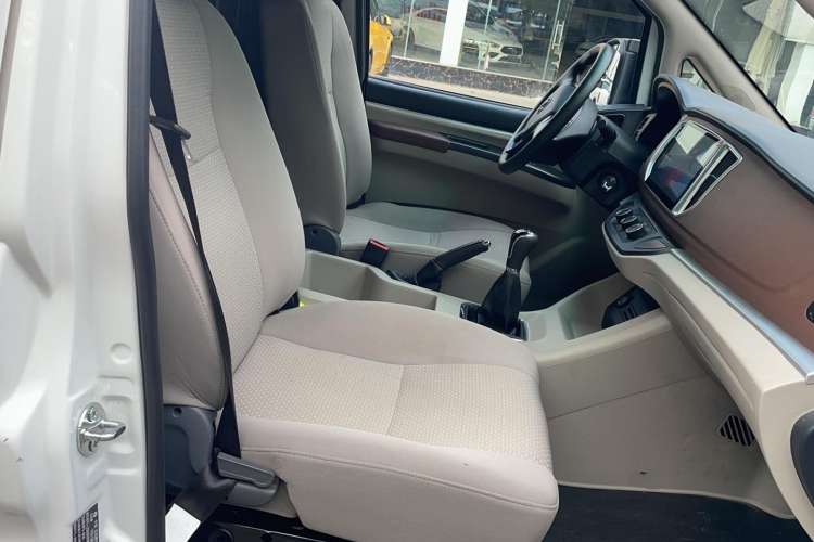 Used FORTHING Lingzhi 2019 V3 1.6L 2-Seat Standard Model China VI Right Front Seat