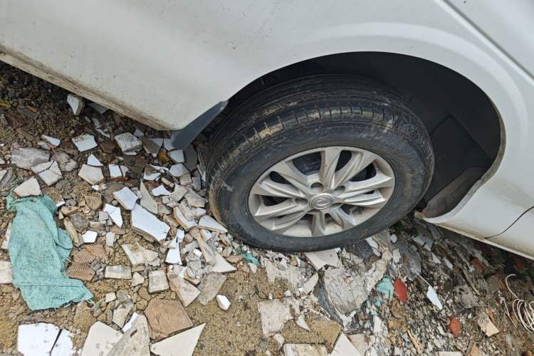 Used FORTHING Lingzhi 2019 M5L 1.6L 7-Seater Standard Model China VI Right Front Wheel Hub