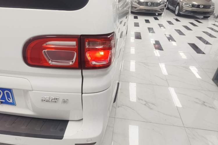 Used FORTHING Lingzhi 2019 M5L 1.6L 7-Seater Base Model China VI Standard Right Rear Taillight