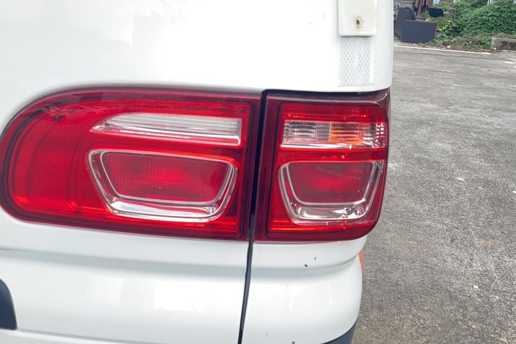 Used FORTHING Lingzhi 2019 V3 1.6L 2-Seat Standard Model China VI Right Rear Taillight