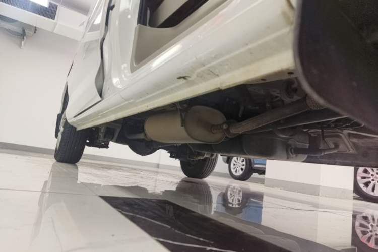 Used FORTHING Lingzhi 2019 M5L 1.6L 7-Seater Base Model China VI Standard Right Side Sill