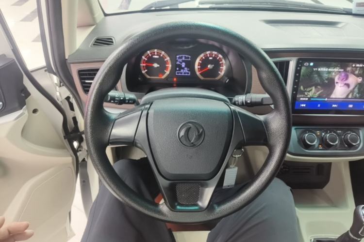 Used FORTHING Lingzhi 2019 M5L 1.6L 7-Seater Base Model China VI Standard Steering Wheel