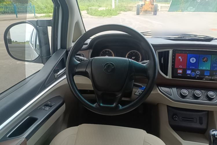 Used FORTHING Lingzhi 2019 M5L 1.6L 7-Seater Base Model China VI Standard Steering Wheel