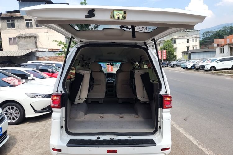 Used FORTHING Lingzhi 2019 M5L 2.0L 7-Seater Comfort Model Trunk