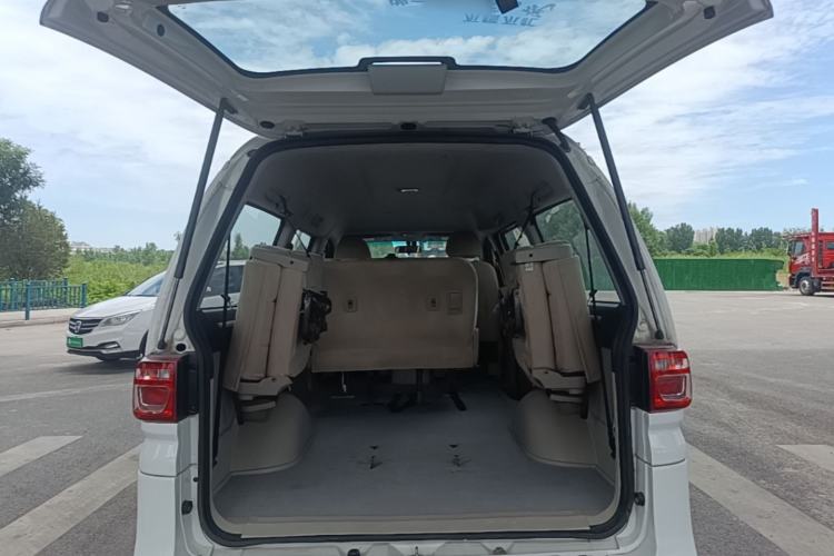 Used FORTHING Lingzhi 2019 M5L 1.6L 7-Seater Base Model China VI Standard Trunk