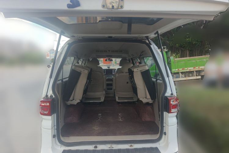 Used FORTHING Lingzhi 2019 M5L 1.6L 7-Seater Luxury Model China VI Standard Trunk
