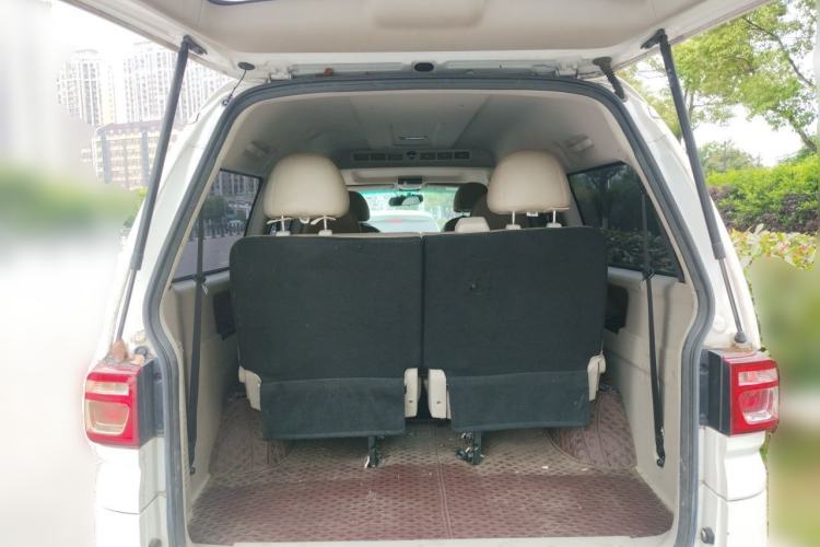 Used FORTHING Lingzhi 2019 M5L 1.6L 7-Seater Standard Model China VI Trunk