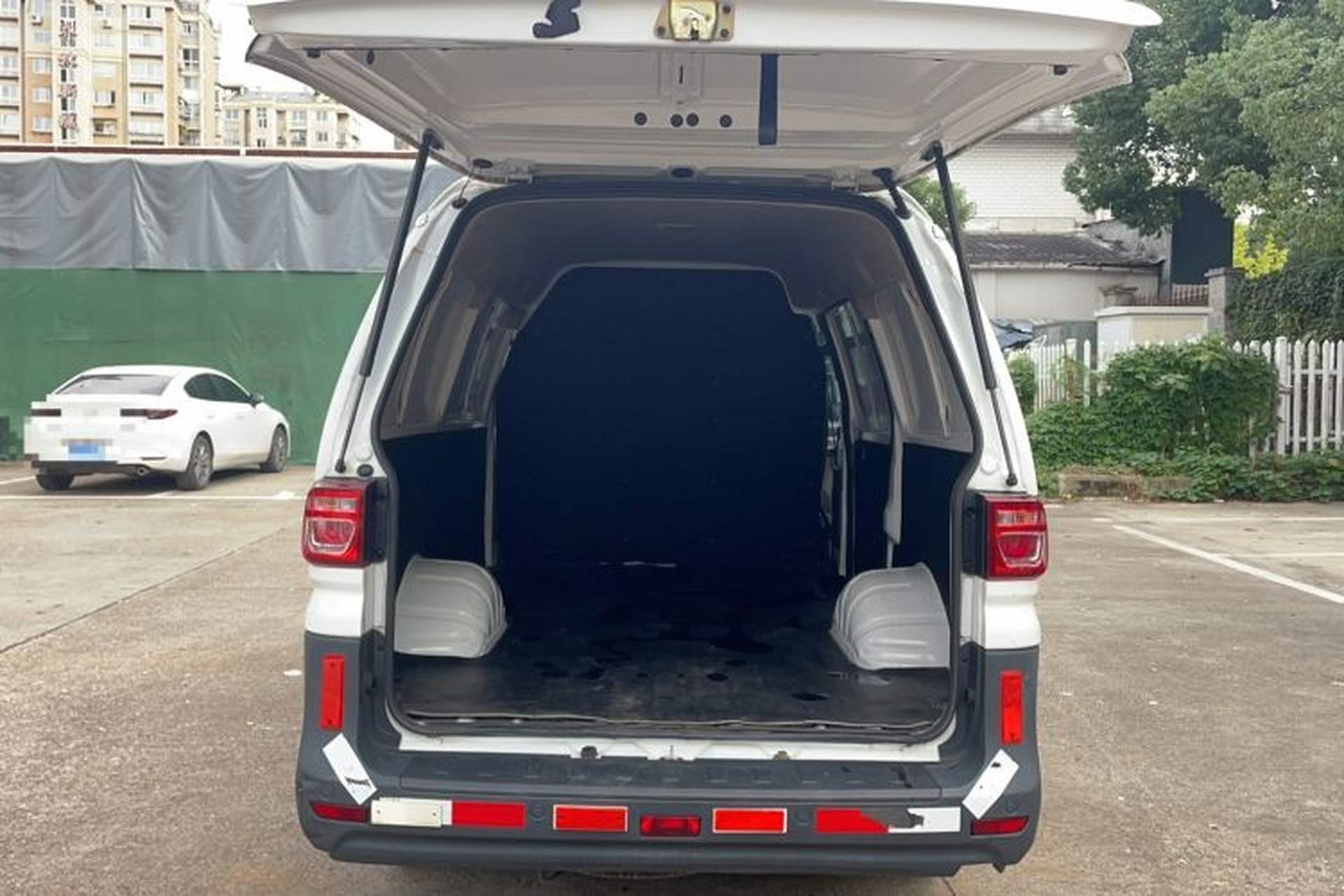 Used FORTHING Lingzhi 2019 V3 1.6L 2-Seat Standard Model China VI Trunk