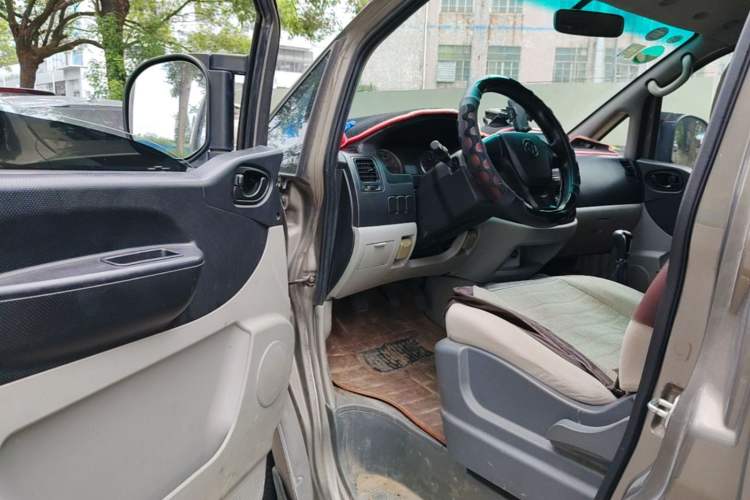 Used FORTHING Lingzhi 2019 Facelifted M3L 1.6L 7-Seater Standard Model Driver Seat