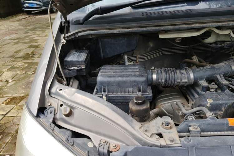 Used FORTHING Lingzhi 2019 Facelifted M3L 1.6L 7-Seater Standard Model Engine Bay Right