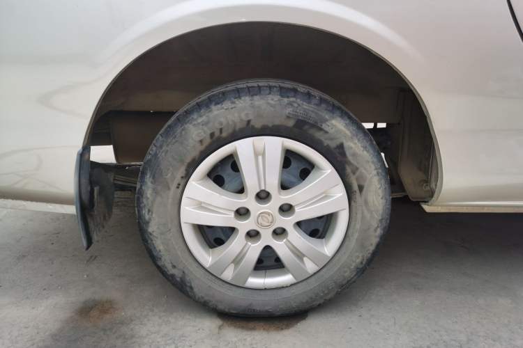 Used FORTHING Lingzhi 2019 M5L 1.6L 7-Seater Exclusive Model China VI Standard Right Rear Wheel Hub