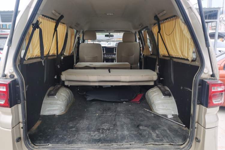 Used FORTHING Lingzhi 2019 M5L 1.6L 7-Seater Exclusive Model China VI Standard Trunk