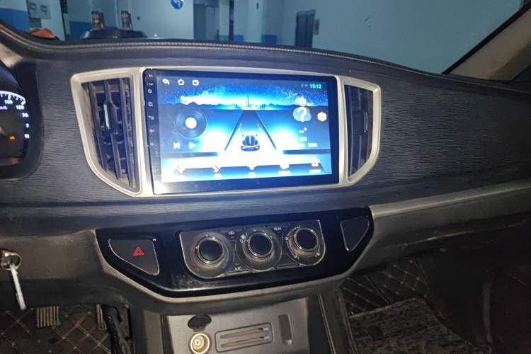 Used FORTHING Lingzhi 2020 M5 1.6L Practical Model Audio And AC Panel