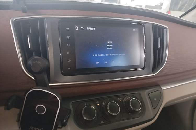 Used FORTHING Lingzhi 2020 M5L 1.6L Utility Model Audio And AC Panel