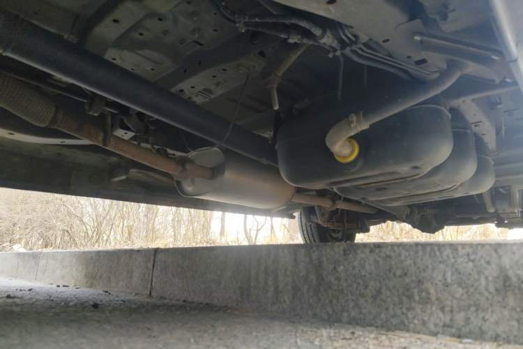 Used FORTHING Lingzhi 2020 M5L 1.6L Utility Model Chassis Front Left