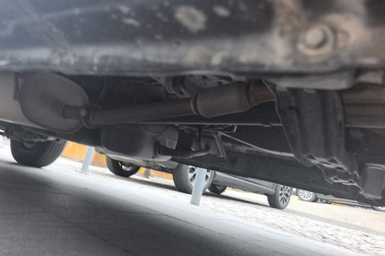 Used FORTHING Lingzhi 2020 M5 1.6L Practical Model Chassis Front Right