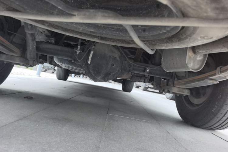 Used FORTHING Lingzhi 2020 M5 1.6L Practical Model Chassis Rear