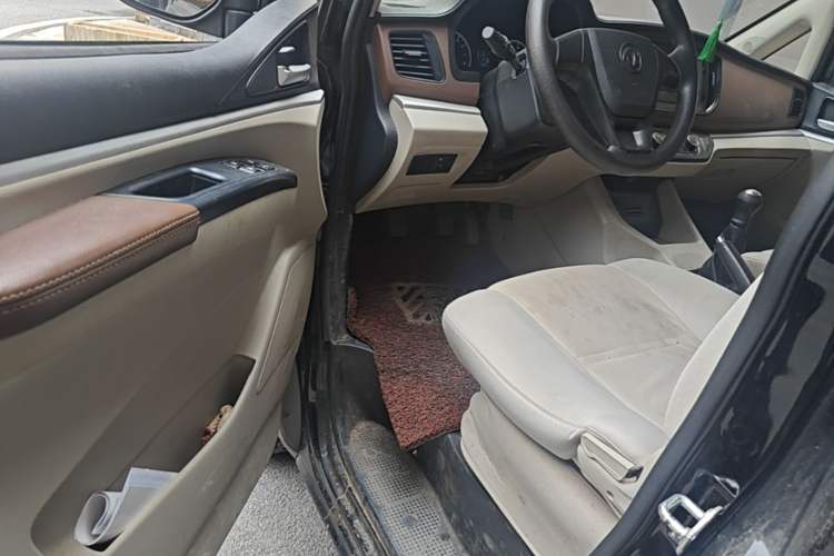 Used FORTHING Lingzhi 2020 M5 1.6L Practical Model Driver Seat