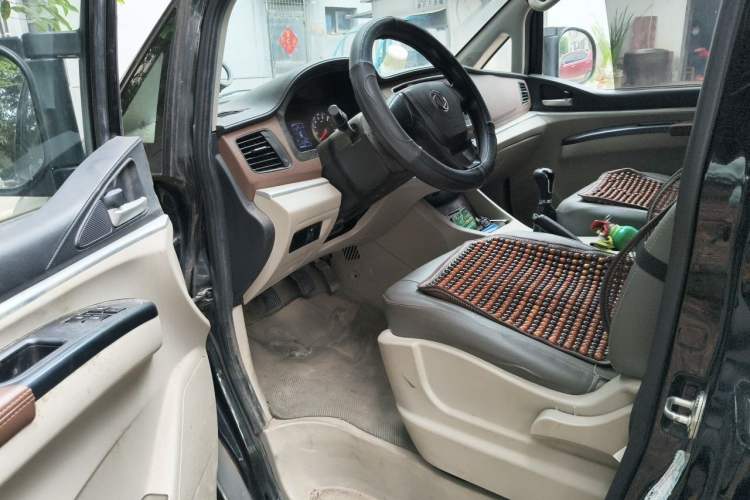 Used FORTHING Lingzhi 2020 M5L 1.6L Base Model 9 Seats Driver Seat