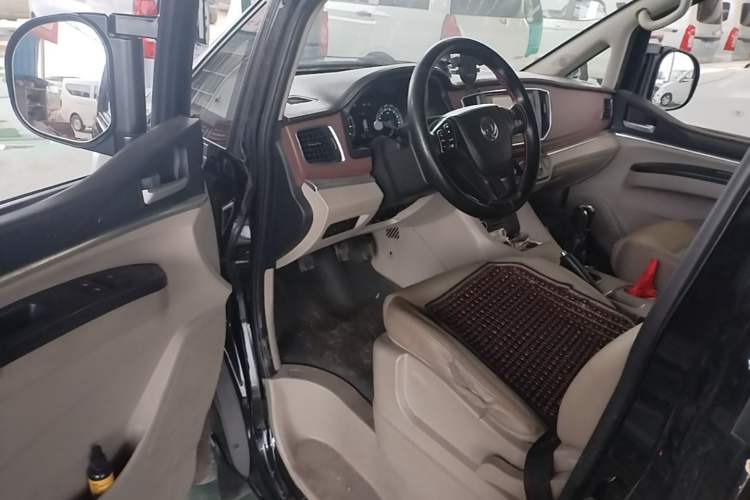 Used FORTHING Lingzhi 2020 M5L 1.6L Utility Model Driver Seat