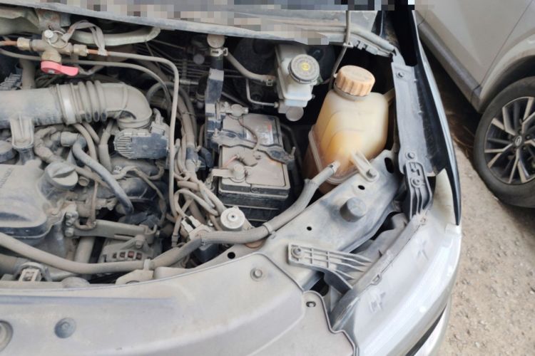 Used FORTHING Lingzhi 2020 M5 1.6L Luxury 7-Seater Engine Bay Left