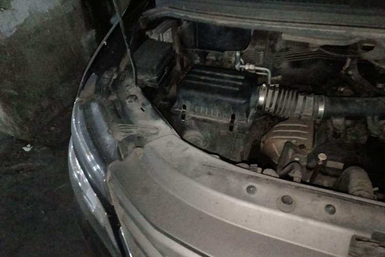 Used FORTHING Lingzhi 2020 M5L 1.6L Comfort Edition 7-Seater Engine Bay Right