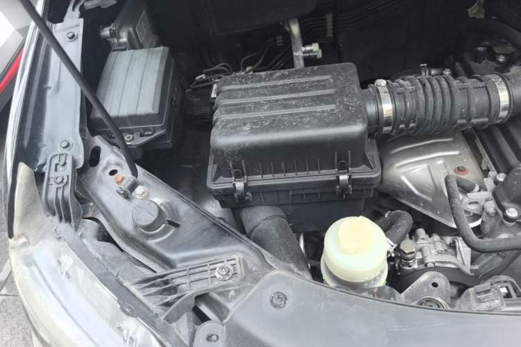 Used FORTHING Lingzhi 2020 M5 1.6L Practical Model Engine Bay Right